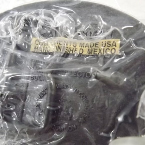 National Finals Rodeo 2000 Hesston Belt Buckle - Picture 5 of 6